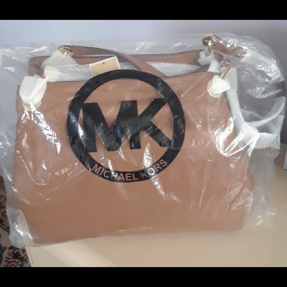 Michael Kors purse